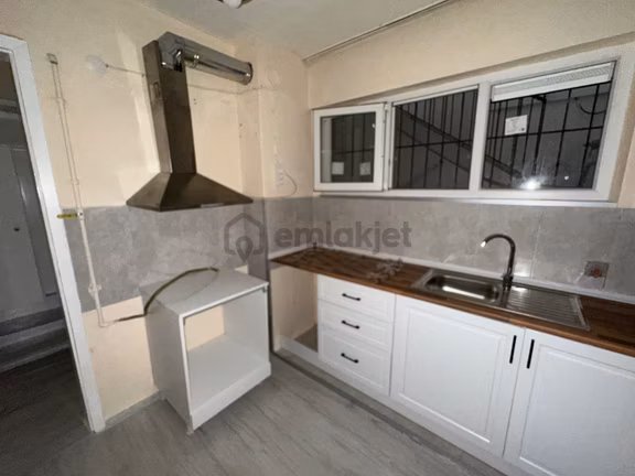 Denizli Pamukkale 15 Mayıs 3+1 Yenilenmiş Yarı Bodrum Kiralık Daire 2