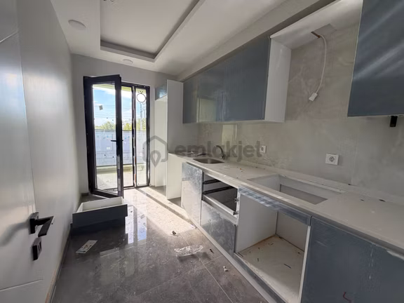 Edirne Çevre Yolu Üzeri Kapalı Otoparklı Kiralık 2+1 Daire 1
