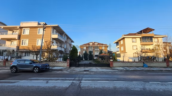 Kariyer'den Süleymaniye Mah Site İçi 125 M² 3+1 Kiralık Daire 1