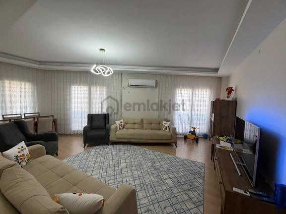Karşıyaka Zübeyde Hanım Mahallesi'nde Kiralık 3+1 Daire 1