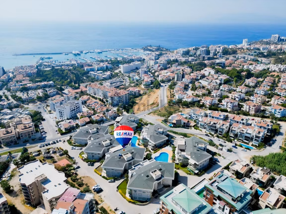 Satılık Kuşadası Lena Park Residence 1+1 Deniz Manzaralı... 1