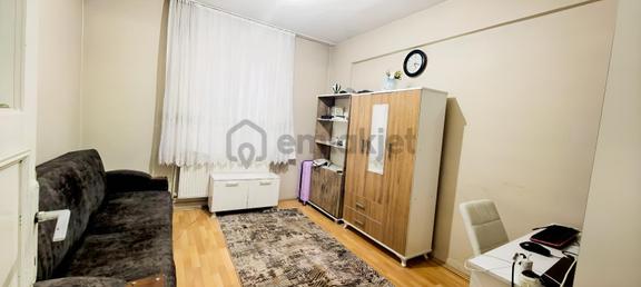Rızaiye Mahallesi'nde Full Eşyalı 3+1 Daire 2