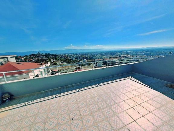 Uytundan Edremitte Doğalgazlı Full Manzaralı Kiralık 5+1 Dubleks 1