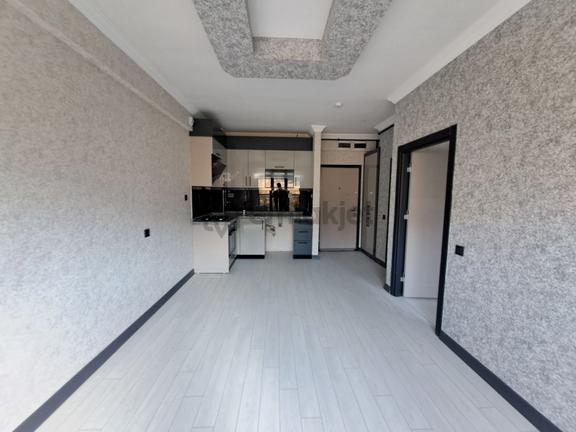Alaçatı'dan Vadi Manzarali/cam Balkonlu Kiralık Daire 1