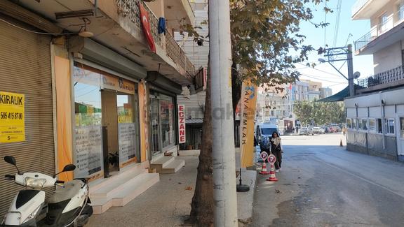Buca Ufuk Mah. Merkezde Ana Yola Cepheli 25 M2 Kiralık Dükkan 2