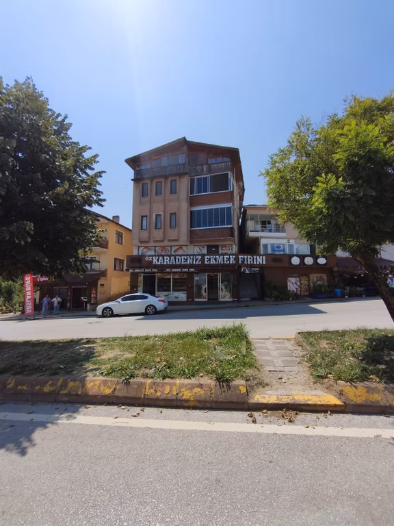 Cb-mark Gayrimenkul'den Kartepe Derbent'te Satılık Ticari Mülk 2