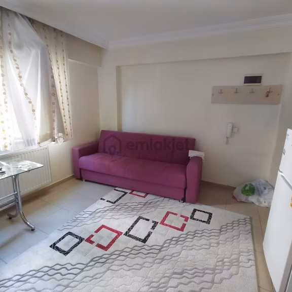 Ender Uysal Gayrimenkulden Üniversiteye Yakın 1+1 Kiralık Balkonlu Eşyalı Apart... 2