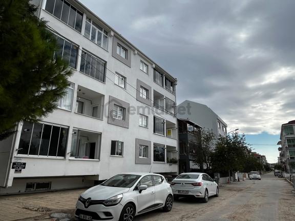 İstasyon Mah. Millet Bahçesi Mevkii 1+1 Eşyalı Satılık Daire 1