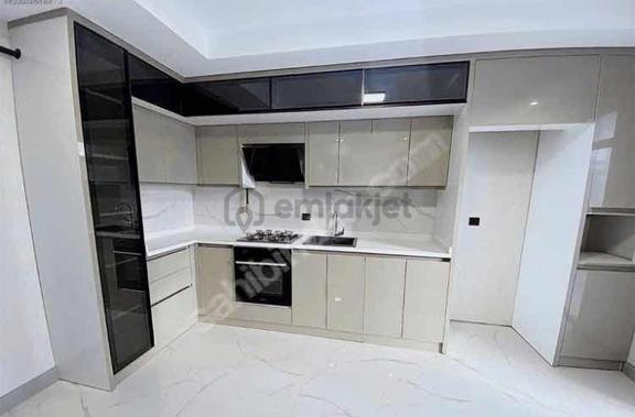 Mavi Emlaktan Ortaköy Merkezde Satılık 3+1 Daire 2
