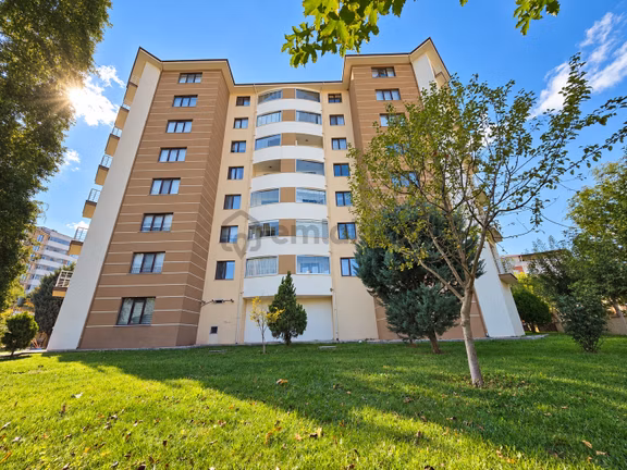 Garanti Emlak'tan - Durukent'te - K.otoparklı - 190 M² Lüx Daire 1