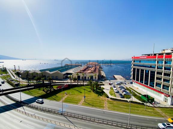 Konak Pier Karşısı Gümrük İşhanında Deniz Manzaralı Kiralık 0fis 1