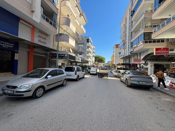 Usta Gayrimenkul'den Kiralık 360 M2 Asma Katlı Bodrumlu Dükkan 2