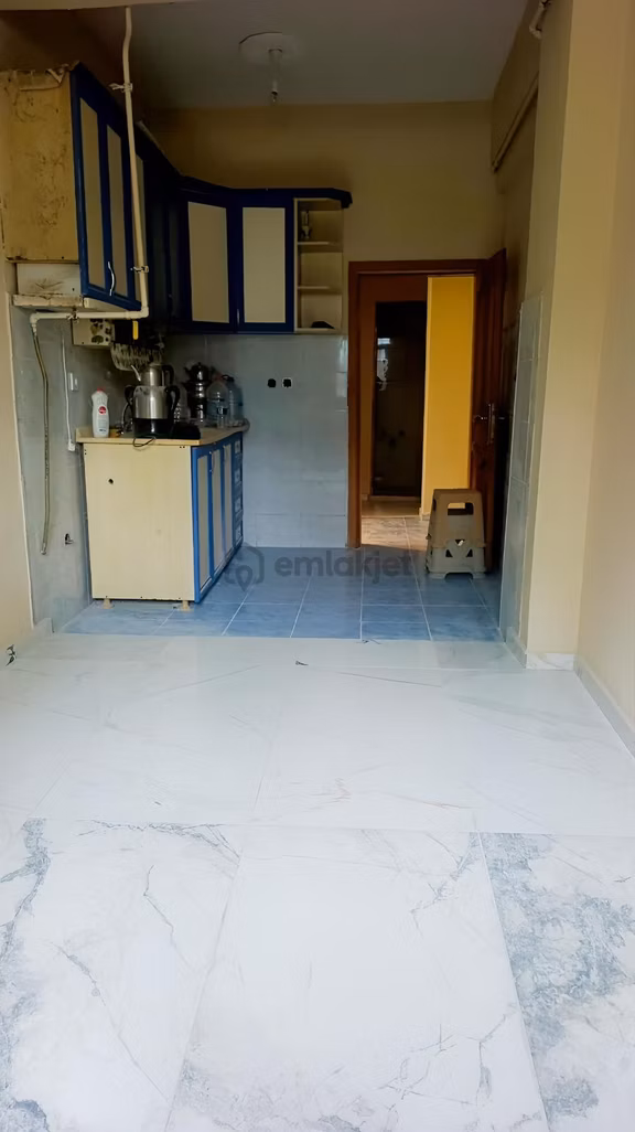 Arnavutköy Karlıbayır Mah. Kiralık 1+1 Daire 1