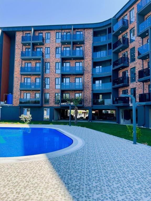 Kartepe Emekevlerde Kiralık 1+1 77 M2 Daire 1