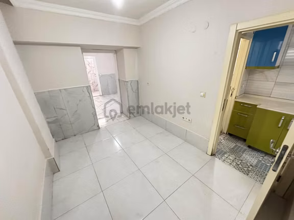 Kültür Mah. 2+1 Eşyasız Kiralık Daire 70m² + Yarı Bodrum 2