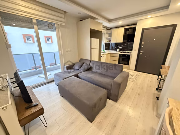 Deniz Mah. 1+1 Eşyalı Kiralık Daire 55 M² + Asansörlü 2.kat 1