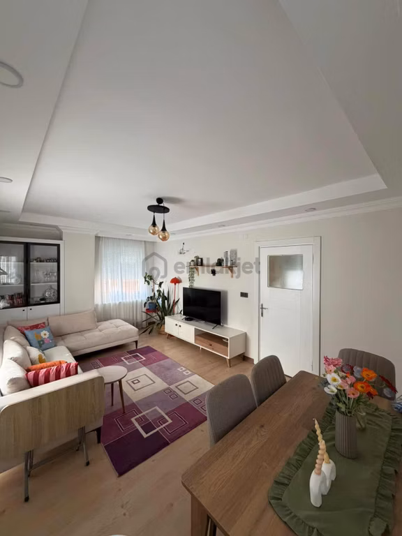 Ahatlı Mah. 3+1 Eşyasız Kiralık Daire 2.kat 130m² Doğalgazlı 1