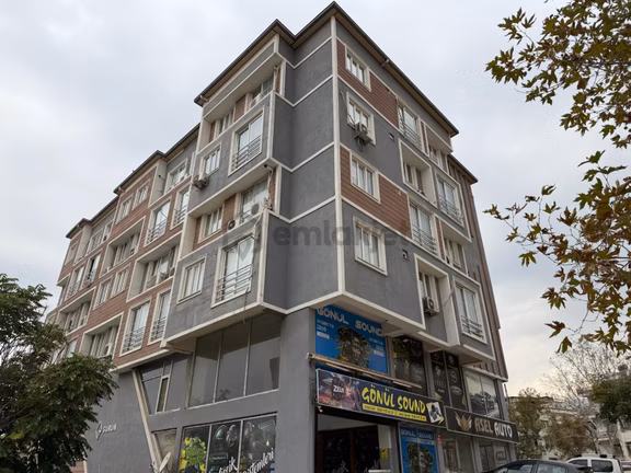 Germenicia'dan Satılık Millieğitim Caddesinde 1+1 2