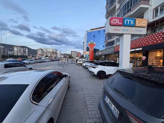 Körfezin En Hareketli Awm Bölgesinde Devren Kiralık 1
