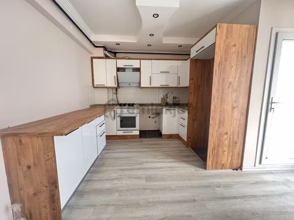 Merkezi Konumda 1+1 Eşyasız Uygun Fiyatlı Daire 2
