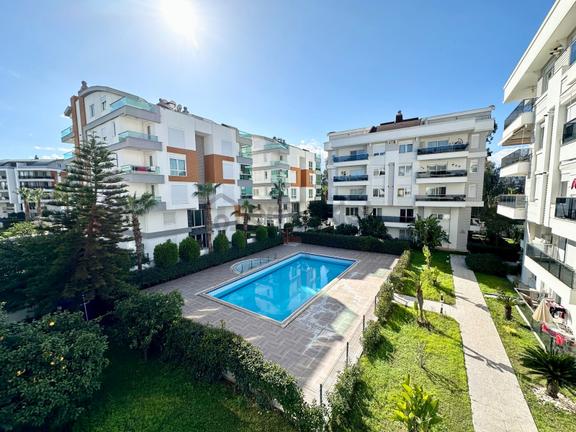 Havuzlu Site İçerisinde Doğalgazlı 3+1 155m2 Kiralık Daire 1