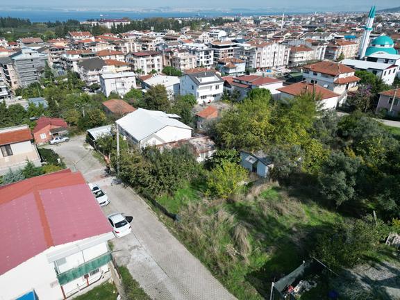 İsmetpaşa'da Deniz Manzaralı Değerli Lokasyonda %40 İmarlı Arsa 2
