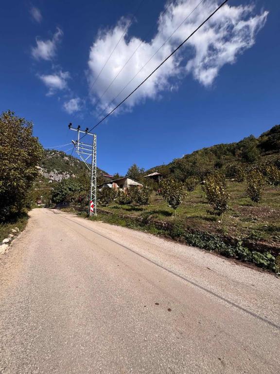 Toroslar Çağlarca Sunturas Köyünde 1.580 M2 Köy İçi İmarlı Arazi 2
