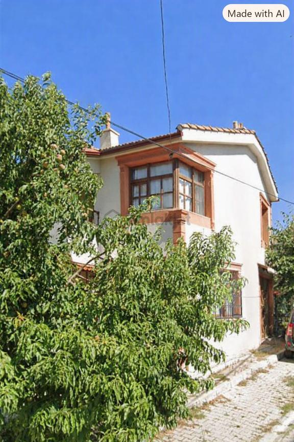 Çatalca Elbasan'da 140 M² Bahçeli Şömineli Müstakil Ev 1