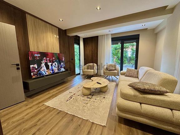 Bahçe Kullanım Alanlı 80m² 1+1 Lüks Daire 1