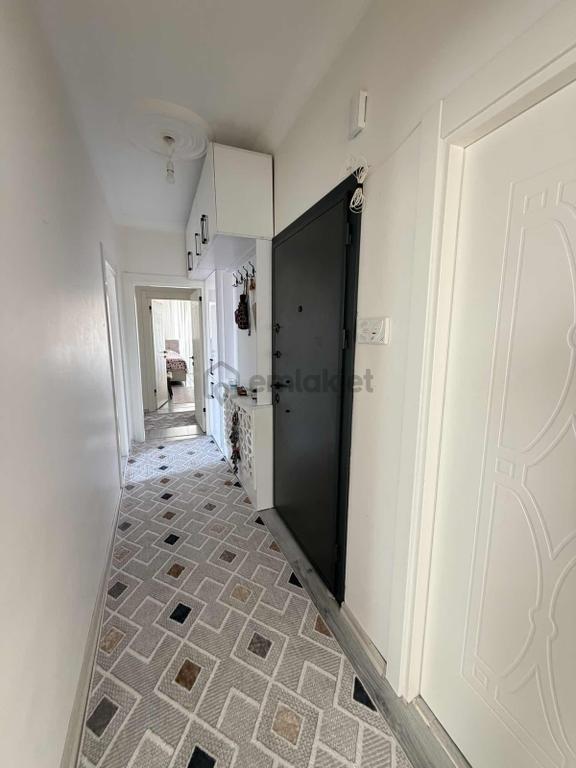 Liva Gayrimenkul'den Lise Cad Satılık 3+1 Yapılı Daire 2