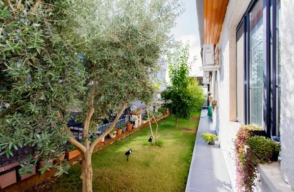 Menemen Villakent'te Deniz Manzaralı Özel Mimari Tasarımlı Villa 2