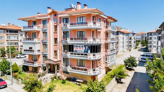 Selçuklu Mah 3+1 Bakımlı Afjetli Daire 1