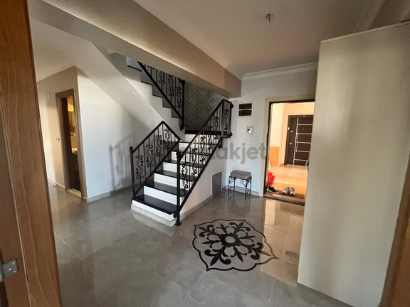 23 Nisan Mah, Özel Yapım 5+2 Satılık Dubleks Daire 1