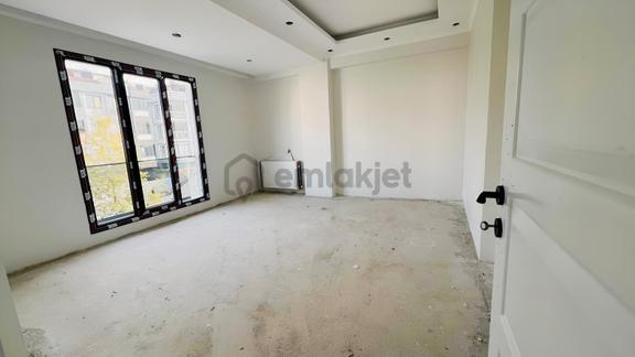 Merkezi Konumda Krediye Uygun Ara Kat 2+1 Satılık Daire 2