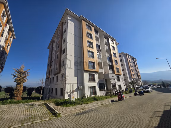Yönter Emlaktan Tire Toki'de Kiralık 3+1 Daire! 1