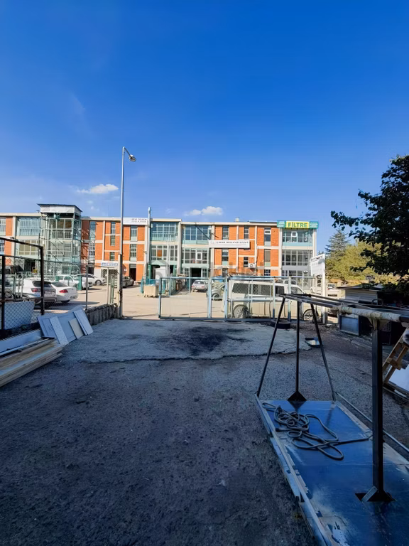 Polat Live'dan İvedik'te 4 Kat Kullanım Alanı 700mt2 Kiralık 2