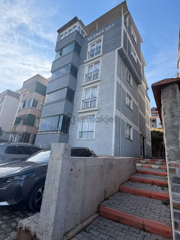 Yüksek Krediye Uygun Mükemmel Manzaralı Geniş Daire 1