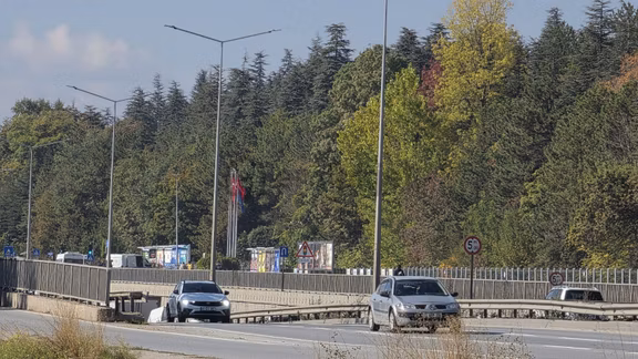 Yenıbaglar Mah Merkezı Konum Satılık Arakat Asansrlu 1+1 Esyalı 2