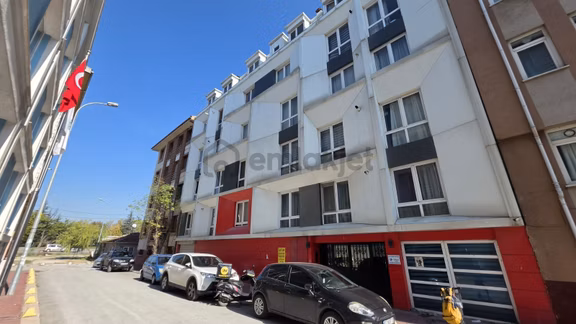 Yenıbaglar Mah Merkezı Konum Satılık Arakat Asansrlu 1+1 Esyalı 1