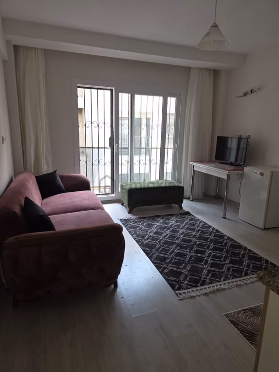 Yolcu Gayrimenkul'dan Kiralık Full Eşyalı 1+1 Daire 2