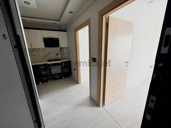 Van Ezberciler Civarı Kiralık 1+1 Balkonlu Eşyasız Daire 1