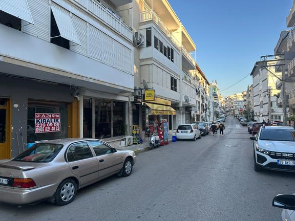A24 Site Emlak,balçova Feyziçakmak Demirci Efe Kiralık Dükkan 2