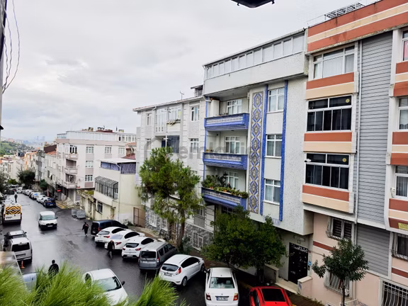 Gaziosmanpaşa Bağlarbaşında Kiralık 2+1 85 M2 Daire 1