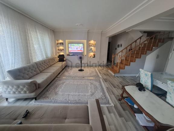 Karşıyaka Mah 3+1 Site Dairesi 1