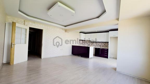 Menemen İsmet İnönü Merkez 2+1 Geniş Daire 1