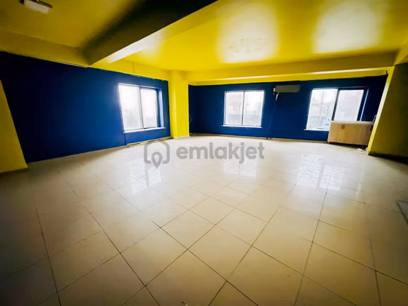 Güneşli Meydanda Kiralık Ofis Büro 70 M2 Asansörlü 1. Kat 2