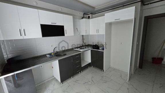Rw Nest'ten Sütlüce Mahallesinde Bakımlı 2+0 Kiralık Daire 1