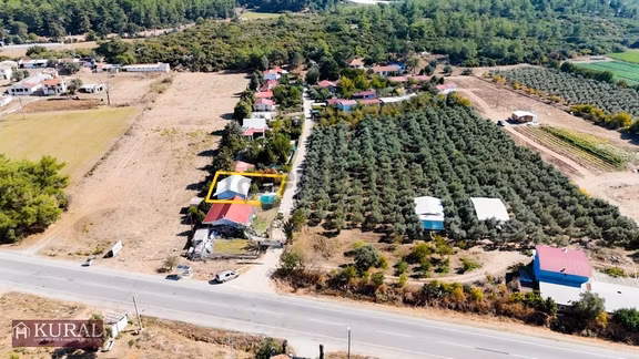 İzmir Menderes Çilede 2 Oda Salon Mutfak Bahçeli Ulaşım Önünde 1