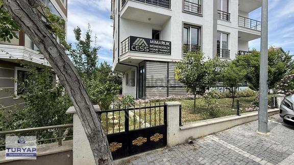Adliye Karşısı, Belediye Arkası Kiralık Ofis - Bahçe Katı 1