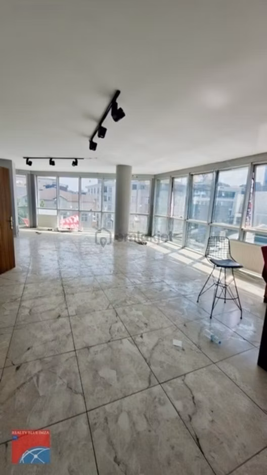 Çekmeköy Taşdelen T.özal Bulvarı 150m Ofis Katı 2